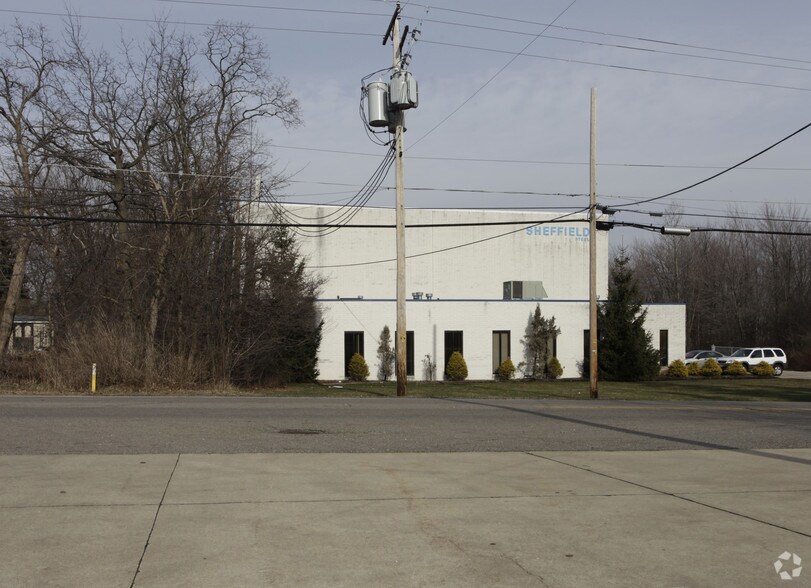More Photos Of 355 Ledge Rd, Macedonia Warehouse For Lease
