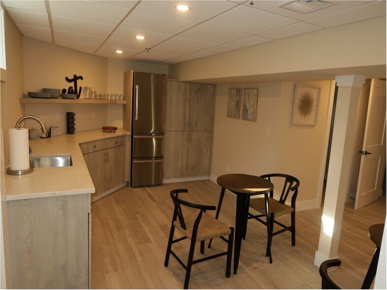 More Photos Of 189 South St, Oyster Bay Office For Lease