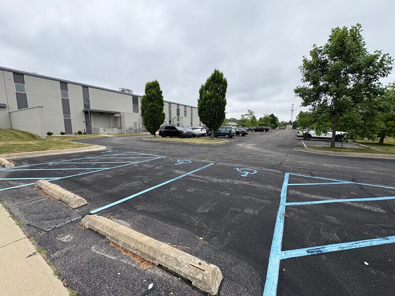 More Photos Of 1201 Cumberland Ave, West Lafayette Office For Lease