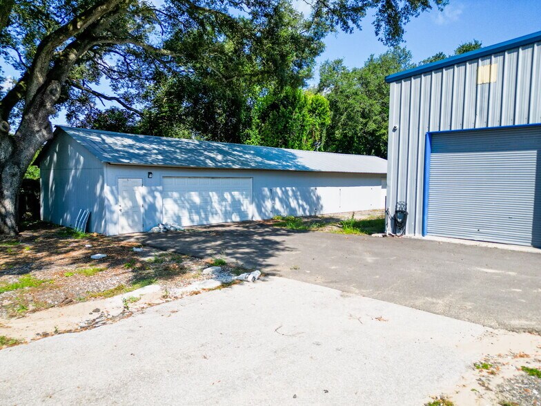 More Photos Of 112 N Mulrennan Rd, Valrico Warehouse For Sale