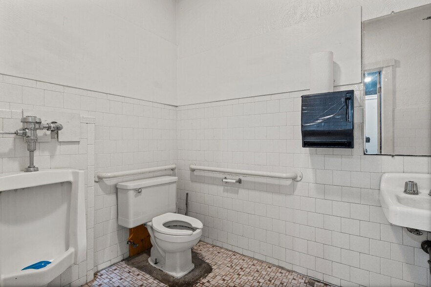 More Photos Of 50 Pleasant St, Norton Storefront Retail Office For Lease