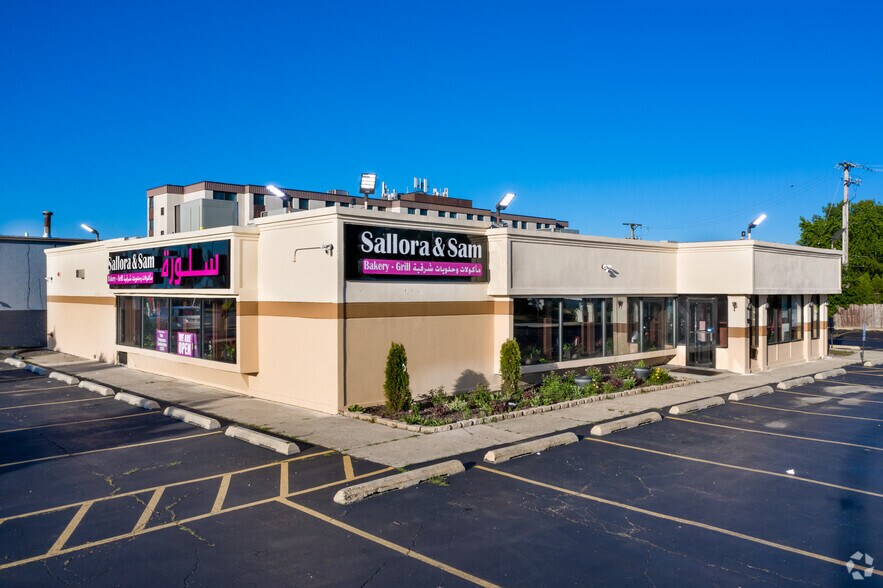 Primary Photo Of 8500 S Harlem Ave, Bridgeview Restaurant For Lease