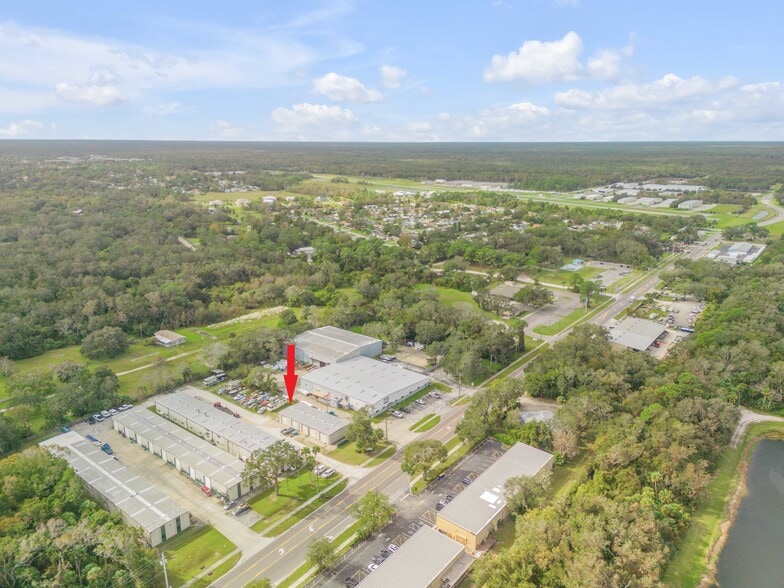 More Photos Of 708 W Park Ave, Edgewater Warehouse For Sale