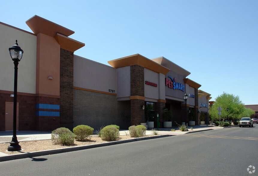 More Photos Of 5707 W Northern Ave, Glendale Unknown For Lease