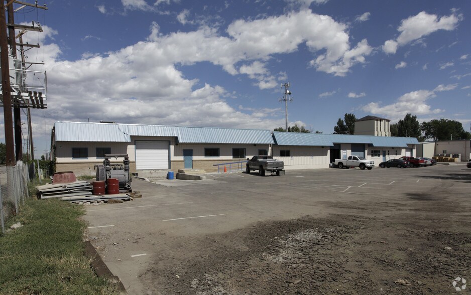 More Photos Of 255 42nd St SW, Loveland Warehouse For Lease