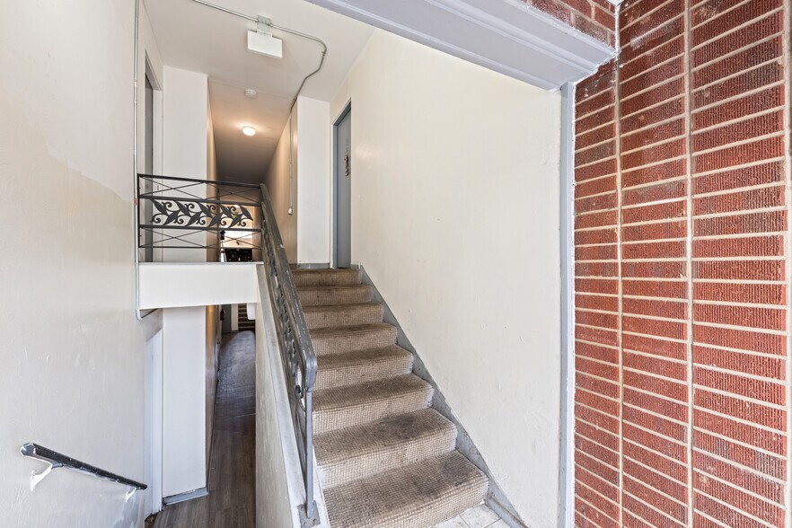 More Photos Of , Aurora Multifamily For Sale