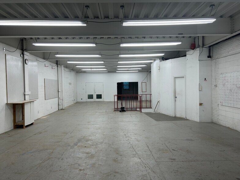 More Photos Of 4613 27th St, Long Island City Manufacturing For Sale