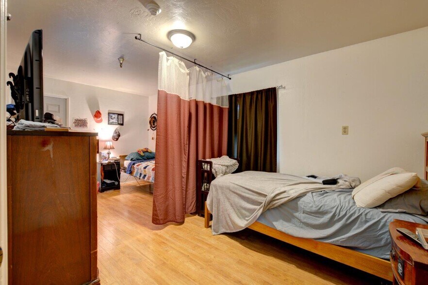 More Photos Of 625 Barbara Drive, Grants Pass Assisted Living For Sale