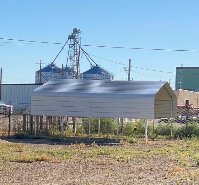 More Photos Of 104 N 4th St, Lamar Industrial For Sale