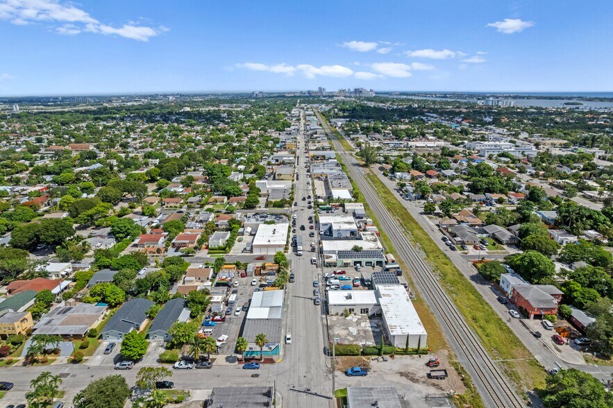 More Photos Of 5913 Georgia Ave, West Palm Beach Service For Lease