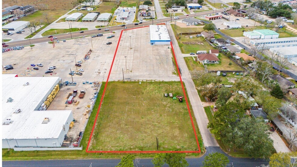 More Photos Of 1602 N Mechanic St, El Campo Land For Lease