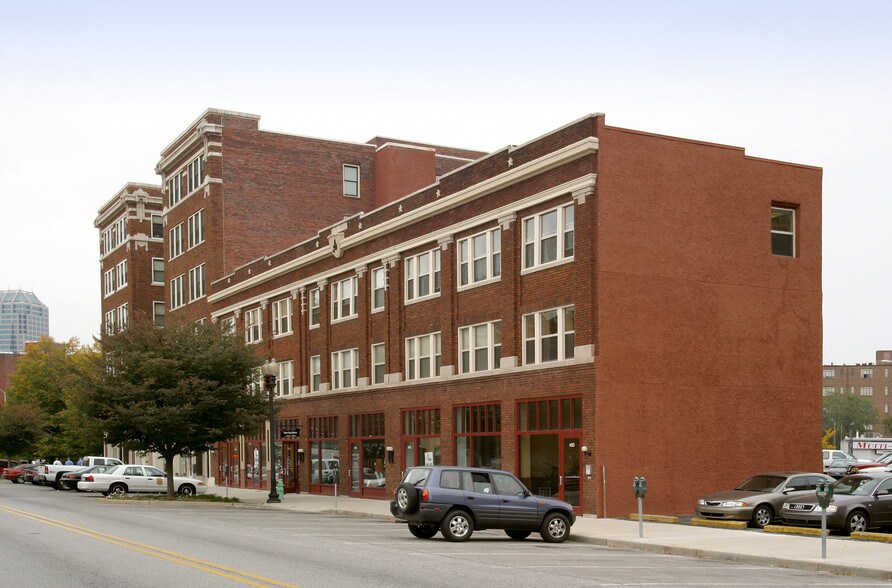 Primary Photo Of 440 Massachusetts Ave, Indianapolis Apartments For Lease
