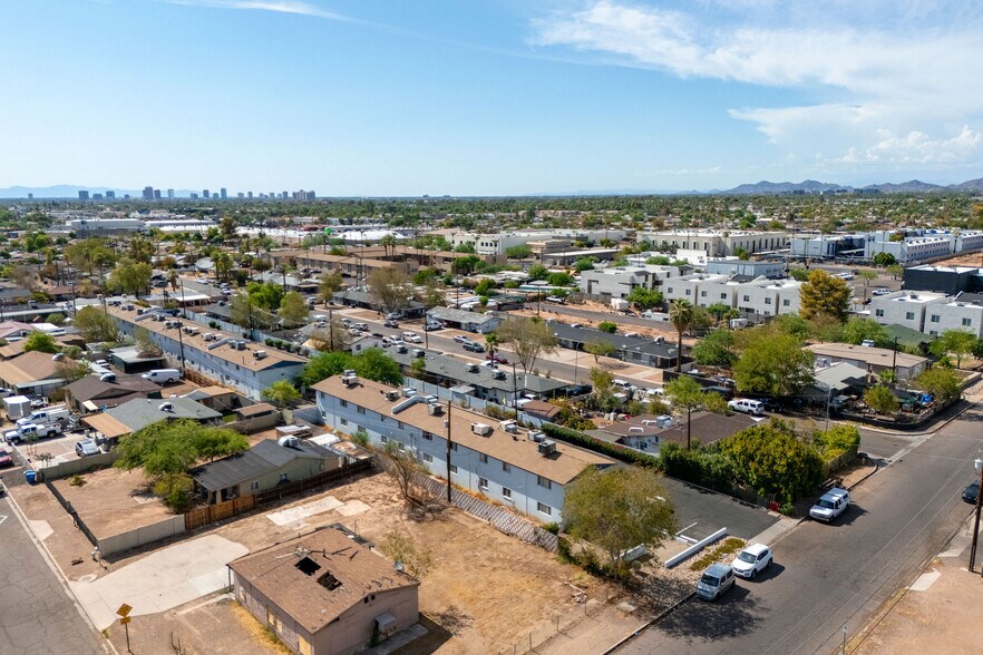 More Photos Of 1412 N 35th St, Phoenix Apartments For Sale