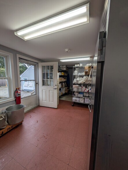 More Photos Of 57 East St, Ipswich Specialty For Sale