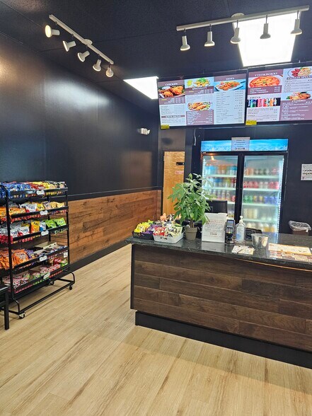 More Photos Of 211 Providence Rd, Chesapeake General Retail For Sale