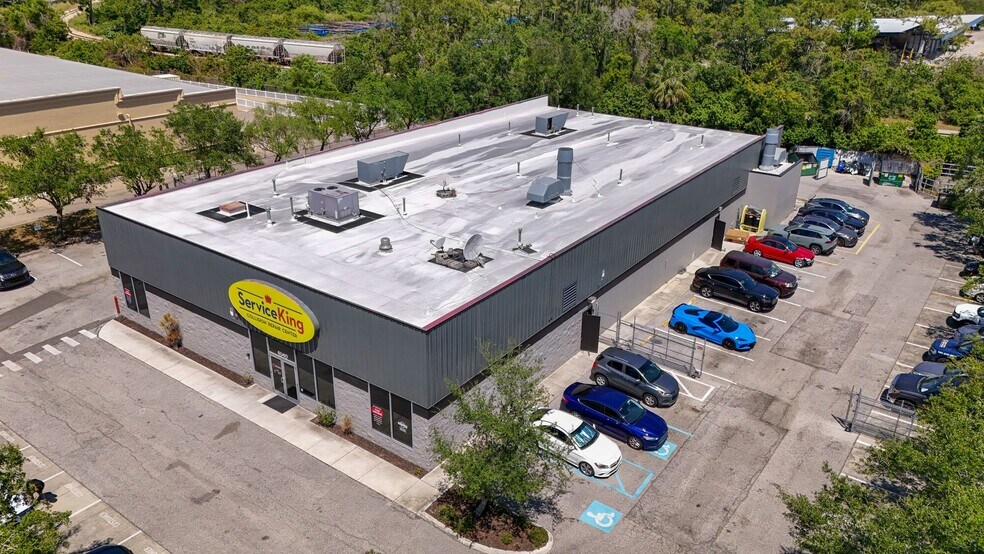 Primary Photo Of 4040 N Washington Blvd, Sarasota Auto Repair For Sale