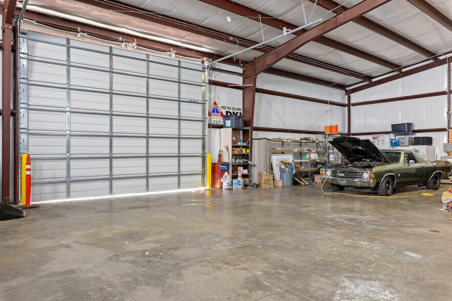 More Photos Of 2480 S Main St, Lakeport Office For Sale