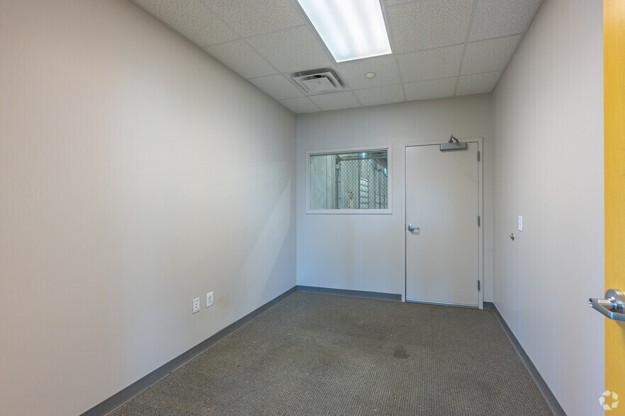 More Photos Of 2350 Corporate Park Drive, Mebane Warehouse For Lease