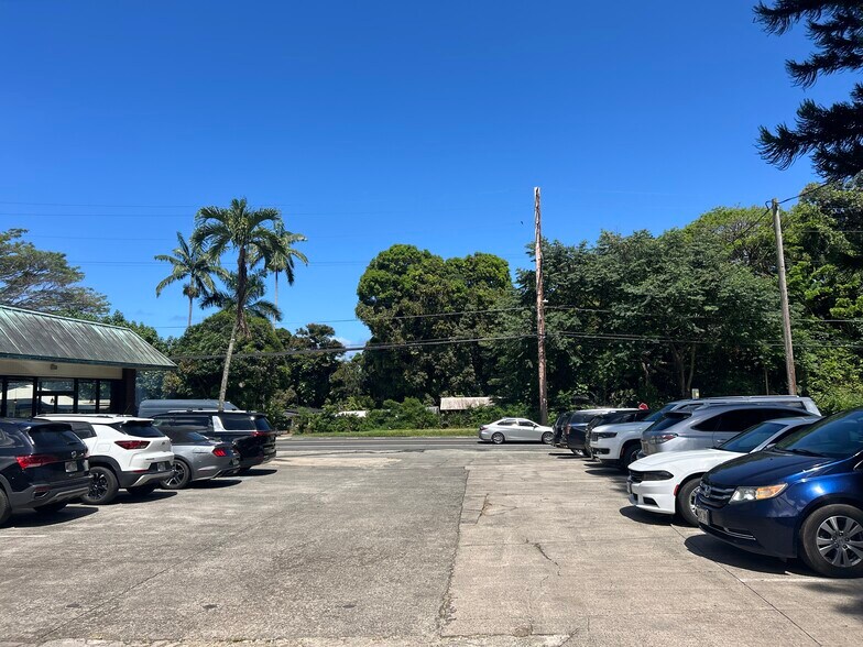 More Photos Of 49-130 Kamehameha Hwy, Kaneohe Freestanding For Lease