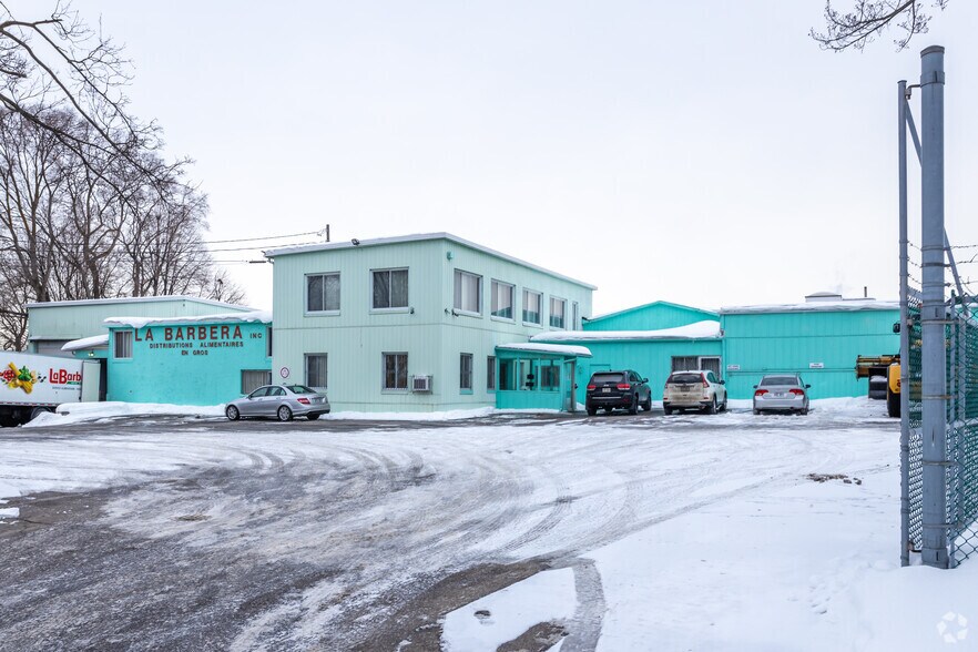 Primary Photo Of 12081-12095 Rue Cousineau, Montréal Food Processing For Lease