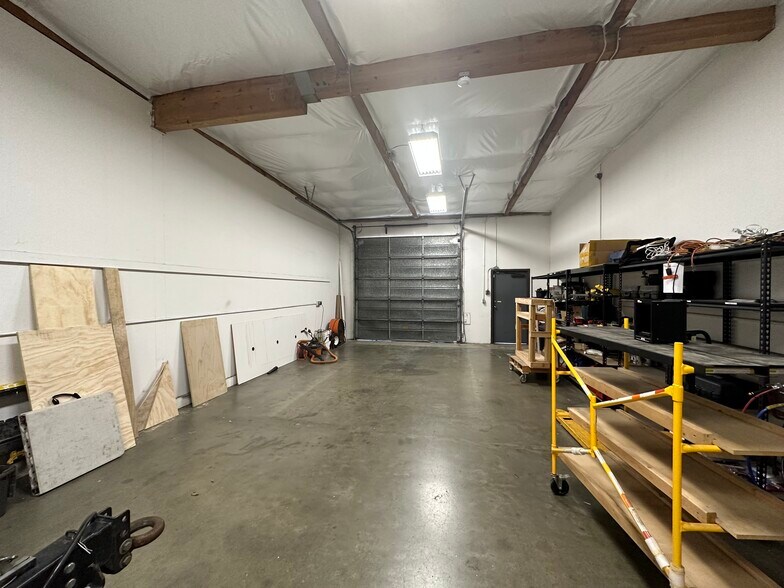 More Photos Of 7083 Commerce Cir, Pleasanton Warehouse For Lease
