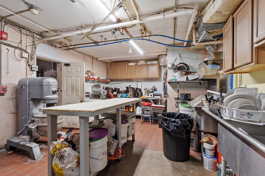 More Photos Of 42 Allenstown Rd, Pembroke Restaurant For Sale