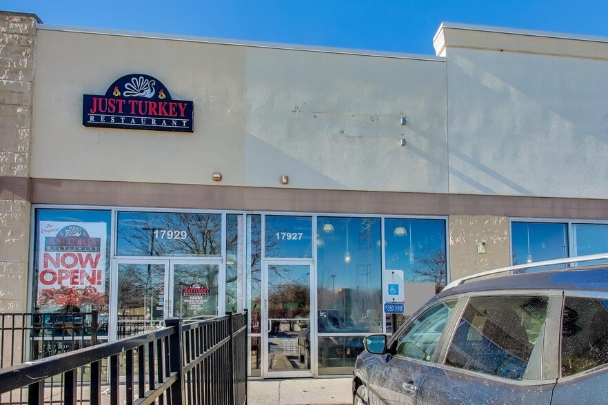 More Photos Of 17923-17927 Halsted St, Homewood Unknown For Lease