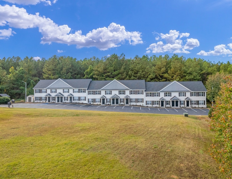 Primary Photo Of 122 Wendy Hill Way, Piedmont Apartments For Sale