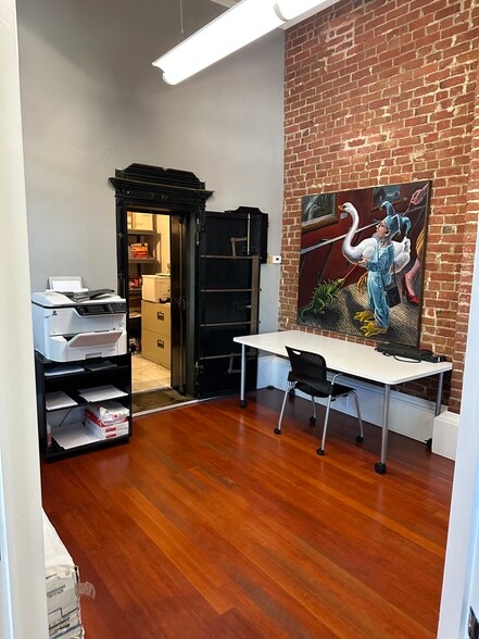 More Photos Of 365 E Campbell Ave, Campbell Office Residential For Lease