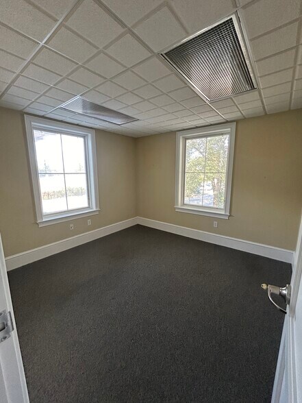 More Photos Of 1417 Stuart Engals Blvd, Mount Pleasant Medical For Lease