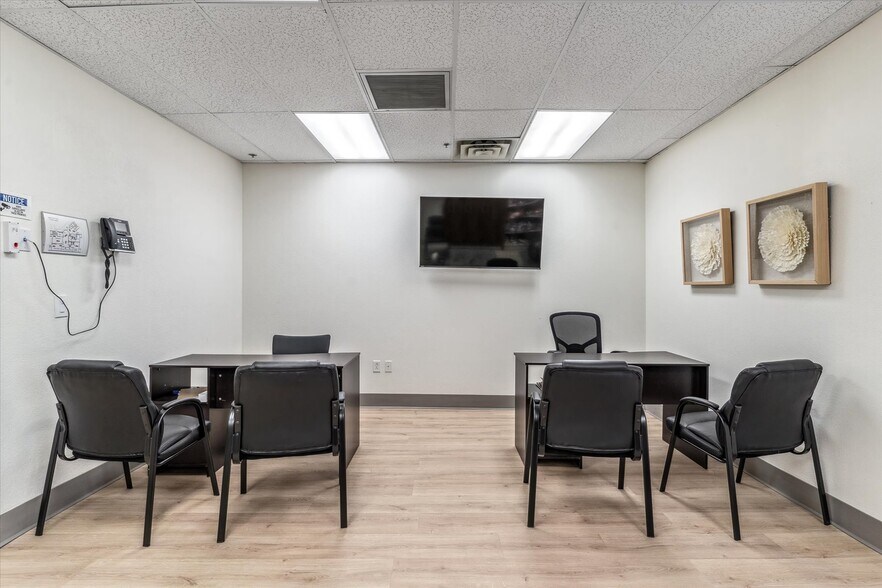 More Photos Of 4220 N 20th Ave, Phoenix Medical For Lease