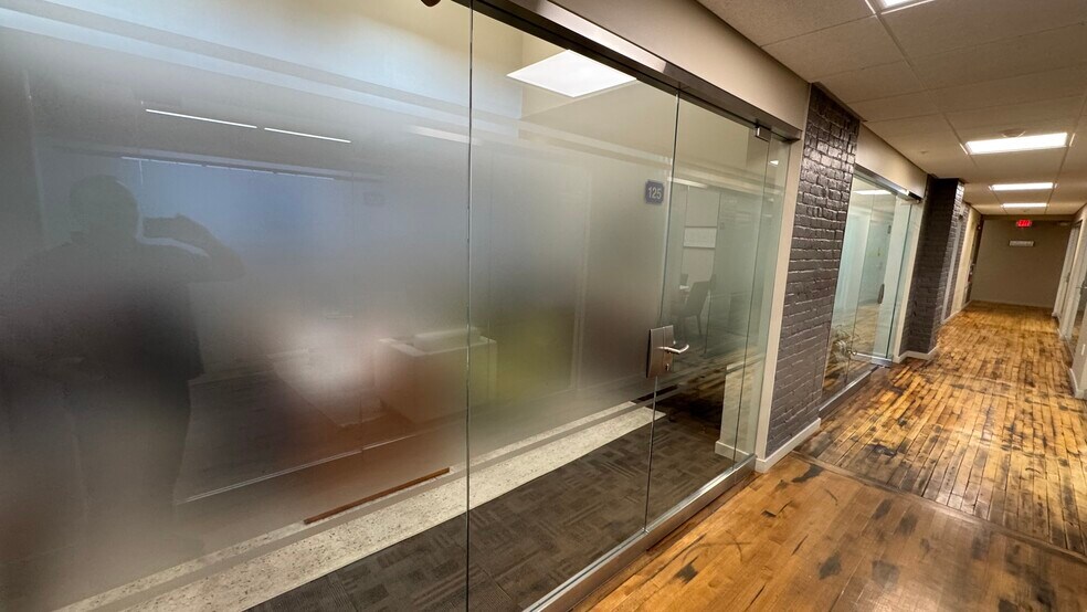 More Photos Of 312-314 W Broad St, Quakertown Office For Sale