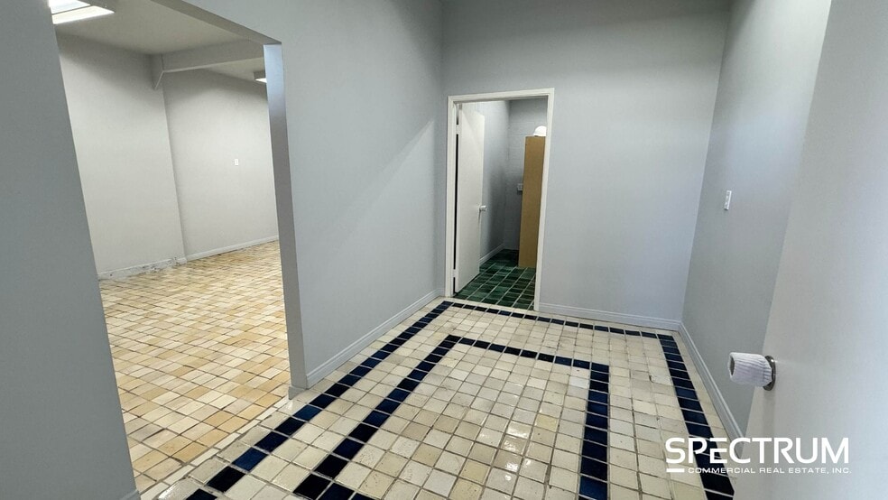 More Photos Of 16021 Arminta St, Van Nuys Warehouse For Sale
