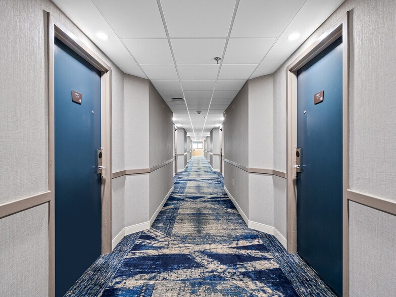 More Photos Of 14670 Duval Rd, Jacksonville Hotel For Sale