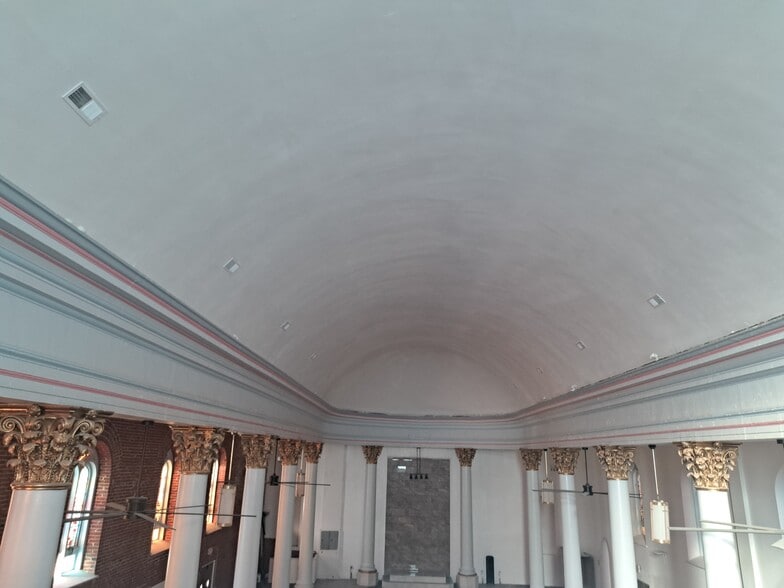 More Photos Of 1935 Sidney St, Saint Louis Religious Facility For Lease