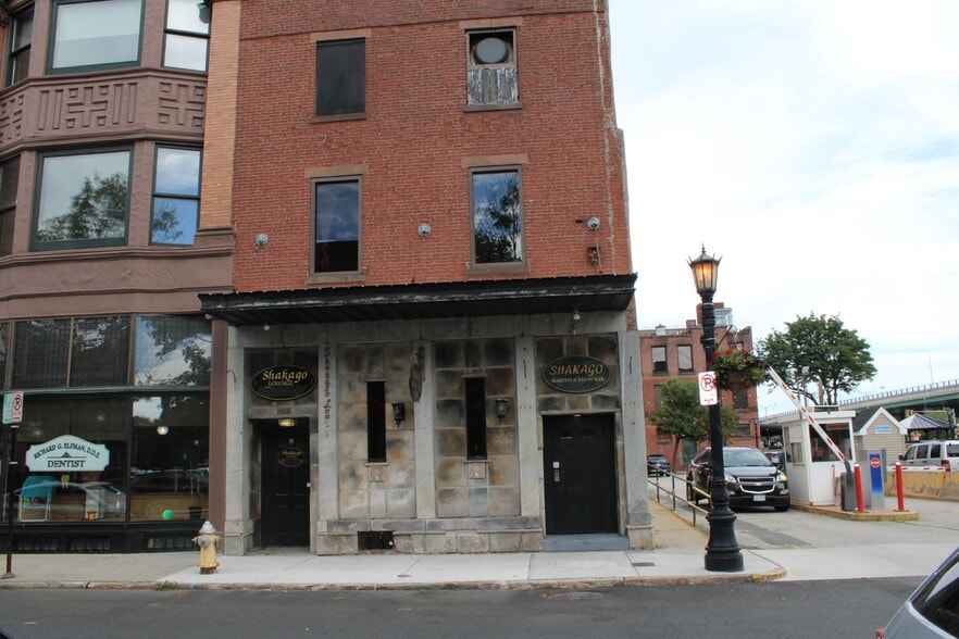 Primary Photo Of 21 Hampden St, Springfield General Retail For Sale