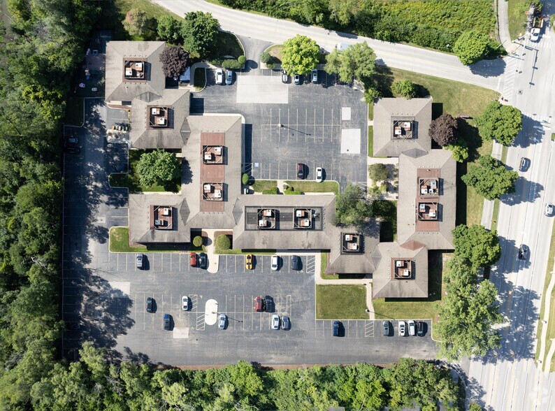 More Photos Of 199 S Addison Rd, Wood Dale Medical For Lease