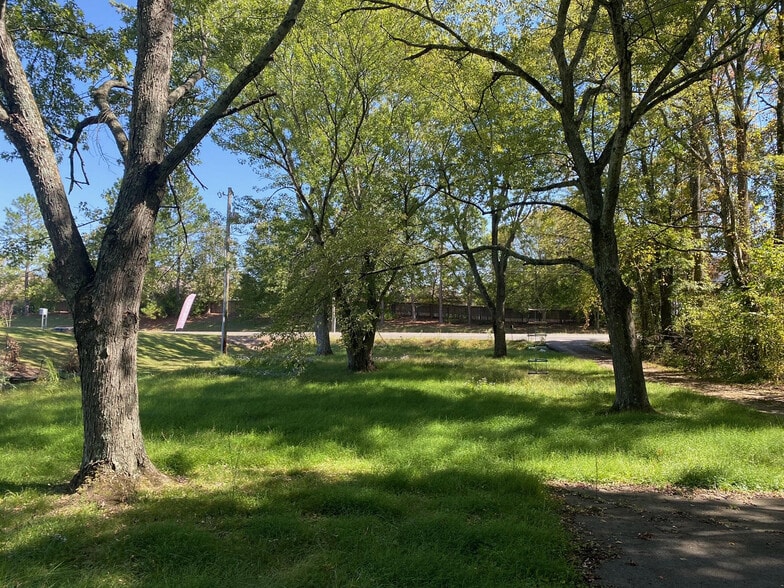 More Photos Of 1520 Balch Rd, Madison Office For Sale