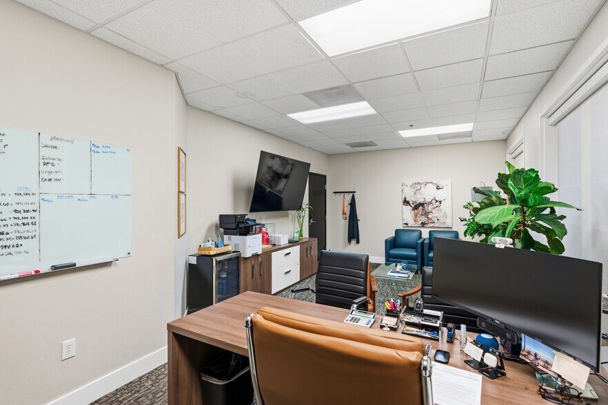 More Photos Of 3087 E Warm Springs Rd, Las Vegas Office For Sale