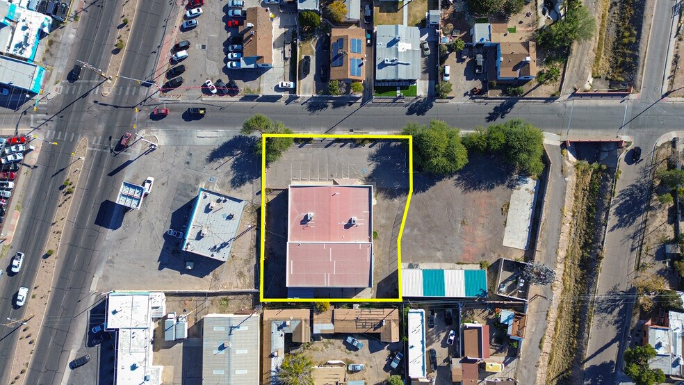 More Photos Of 107 S Ascarate St, El Paso Flex For Sale