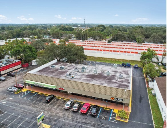 More Photos Of 1403-1419 W Brandon Blvd, Brandon General Retail For Lease