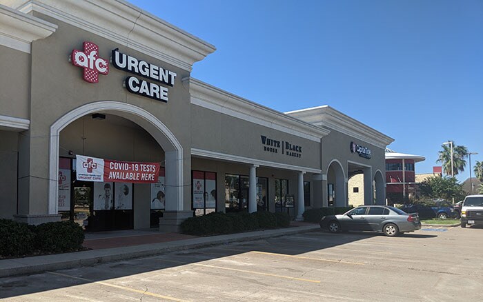 More Photos Of 3195 Dowlen Rd, Beaumont Storefront For Lease