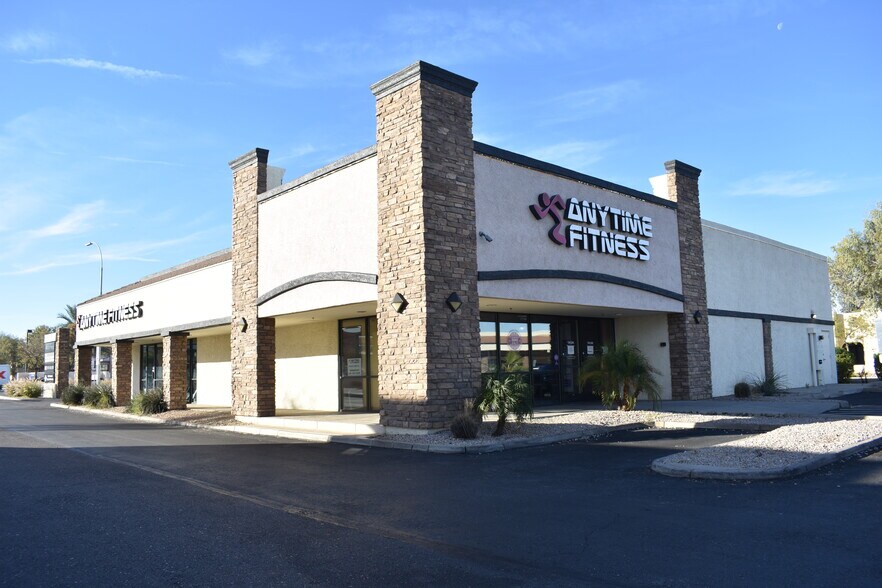 More Photos Of 1050-1076 W Chandler Blvd, Chandler Unknown For Lease