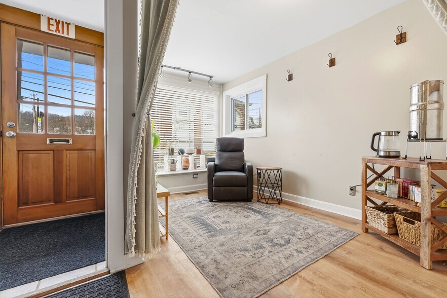 More Photos Of 58 Central St, Ipswich Storefront Retail Residential For Sale