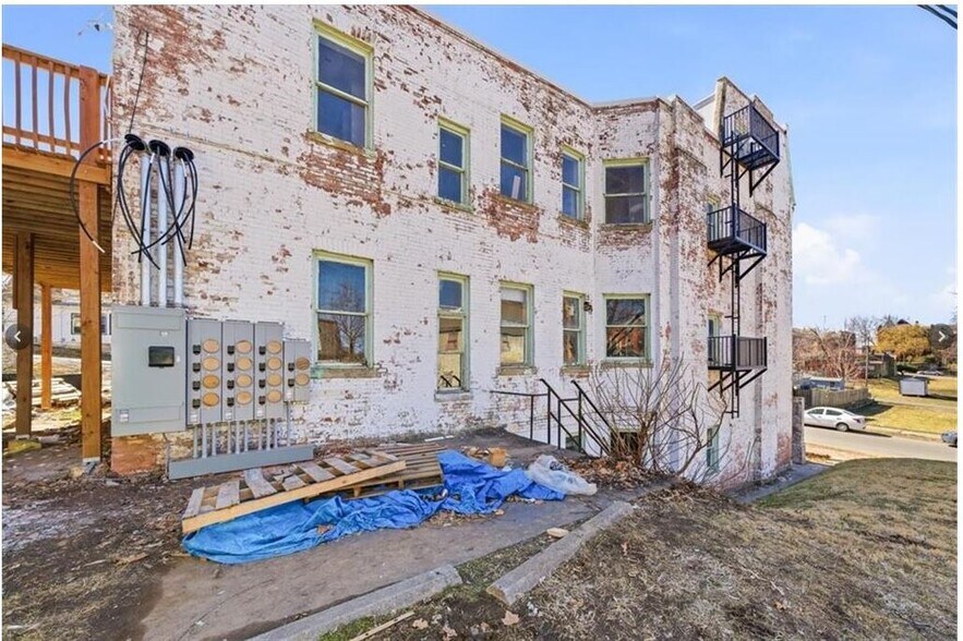 More Photos Of 115 S 13th St, Saint Joseph Apartments For Sale