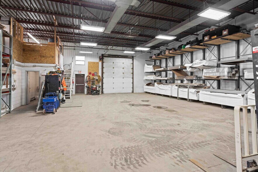 More Photos Of 2540 Del Zotto Ave, Ottawa Warehouse For Sale