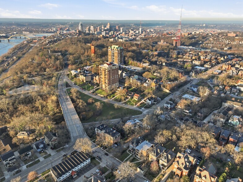 More Photos Of 2211 Park Ave, Cincinnati Land For Sale
