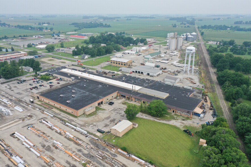 Primary Photo Of 801 Berryman Pike, Tipton Manufacturing For Sale