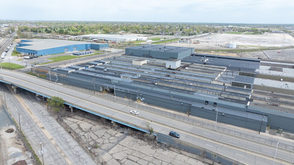 More Photos Of 6334 Lynch Rd, Detroit Manufacturing For Lease