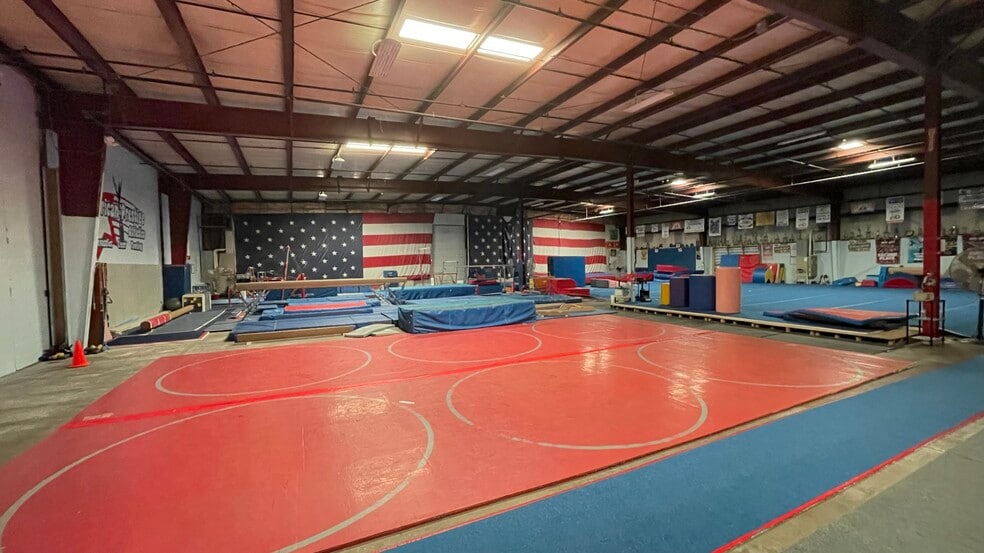 More Photos Of 1722 Hayes Ave, Sandusky Warehouse For Lease